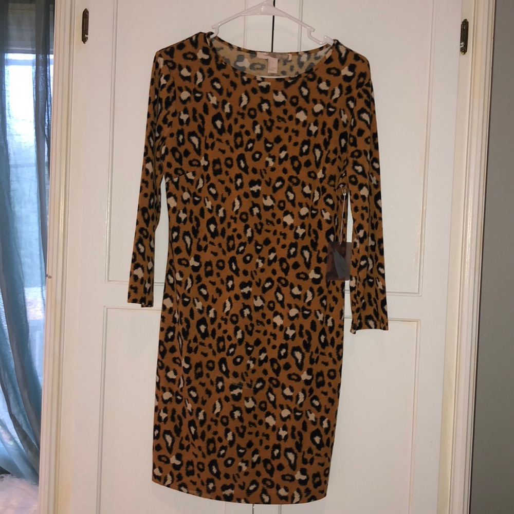 LEOPARD DRESS - Picture 1 of 2